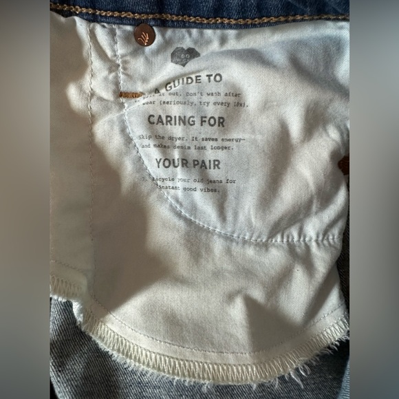 Madewell Curvy High-Rise Skinny Jeans: Drop Step-Hem Edition - Picture 13 of 14